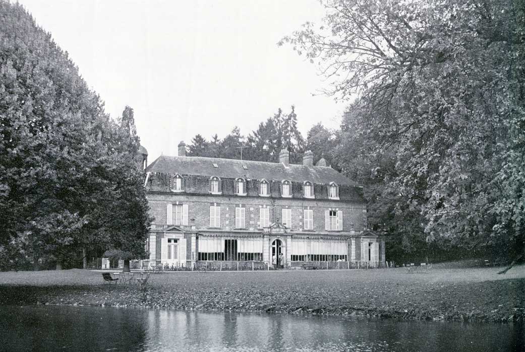 Le chateau de Beaufresne au Mesnil Théribus